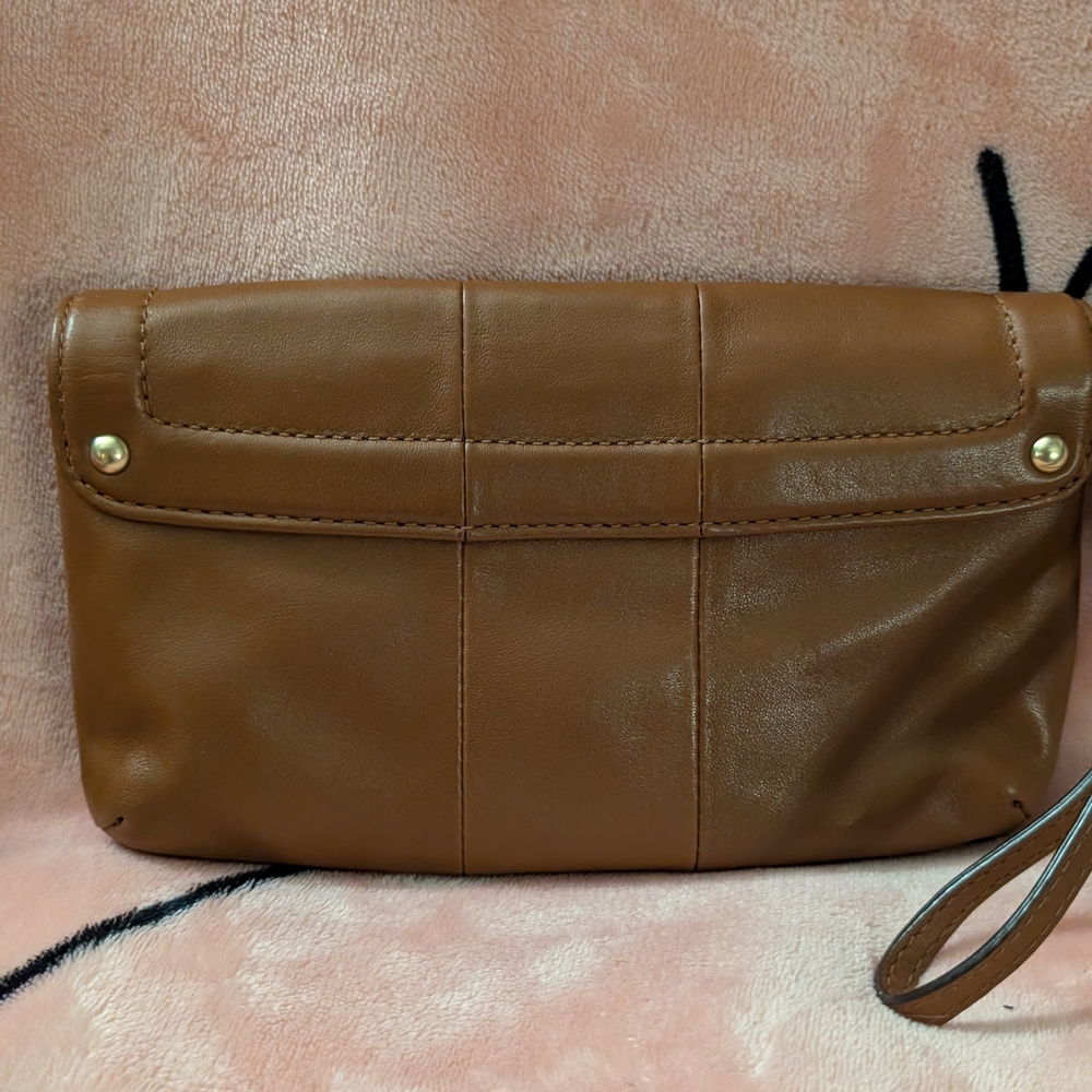Coach Tan Leather Wristlet Vintage EUC - Picture 7 of 13